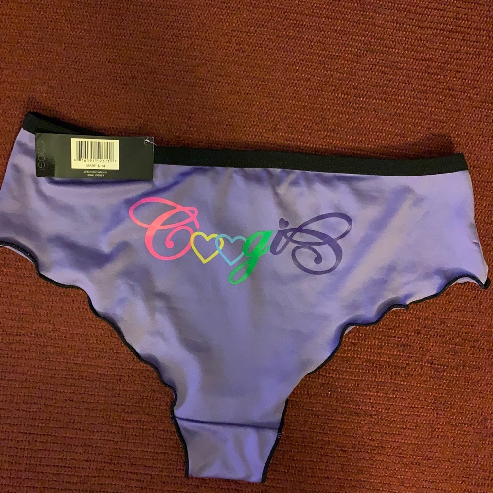 COOGI - Picture 2 of 4